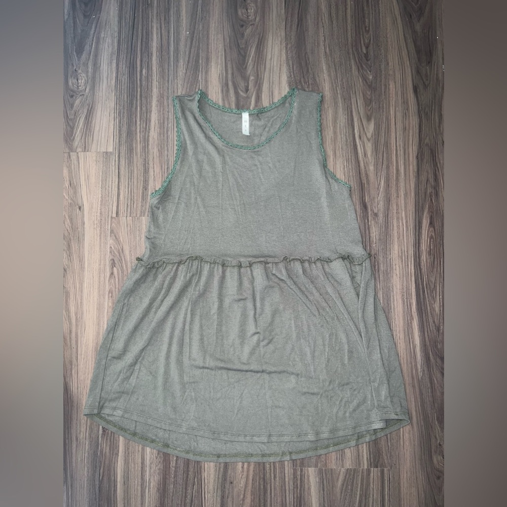 Long Tank Top - Picture 2 of 4